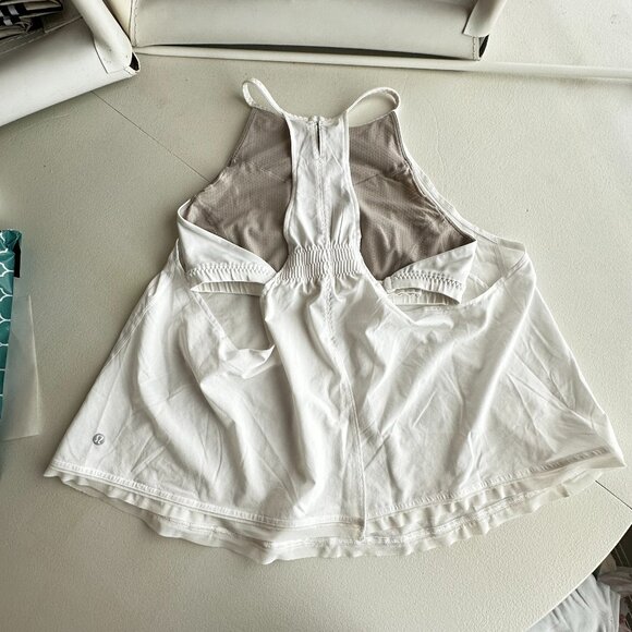 Lululemon Tank-top with builtin Bra - Picture 7 of 7